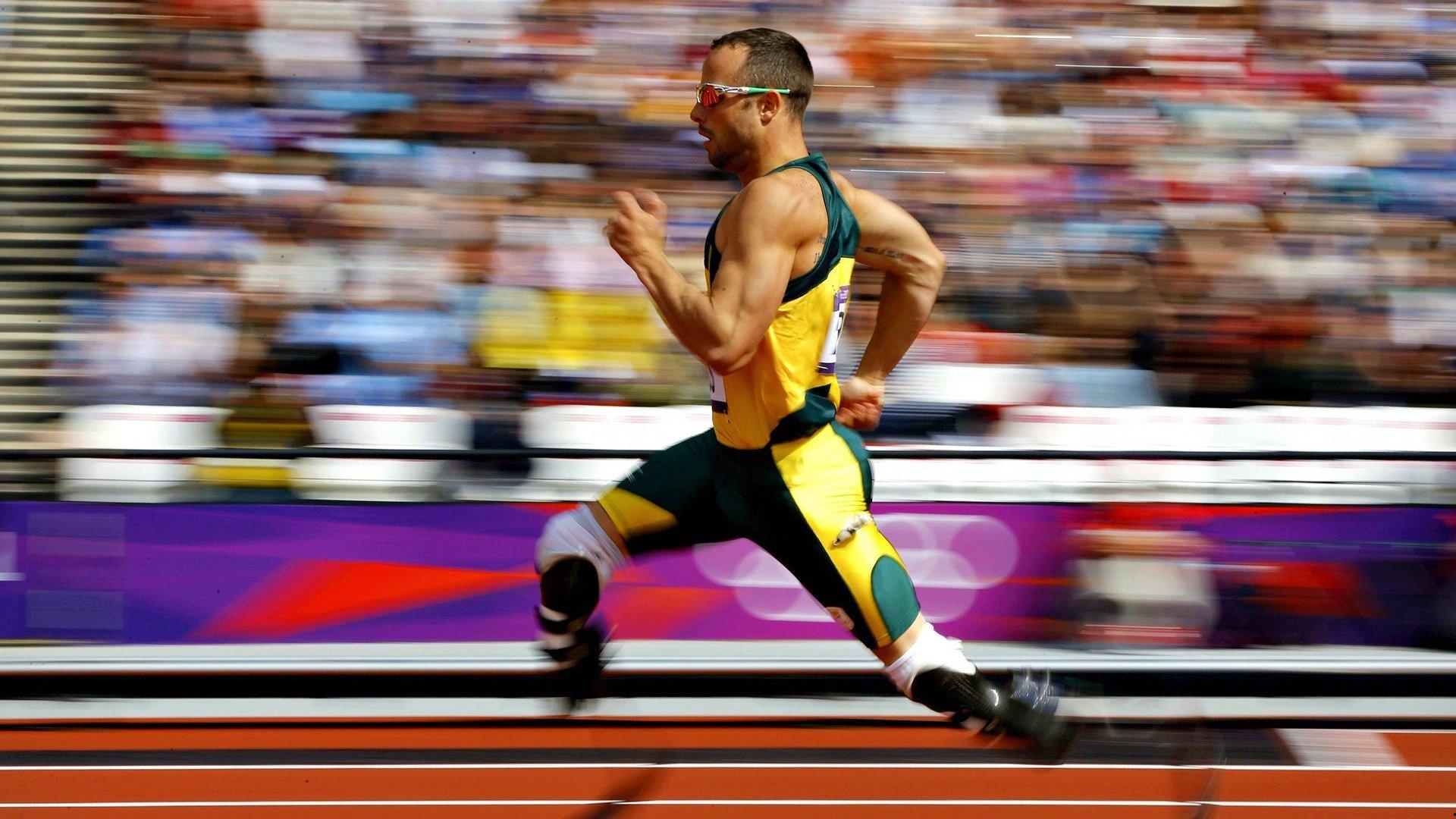 要崩盘了？萨格斯中路突破双手滑翔暴扣！魔术领先到18分！