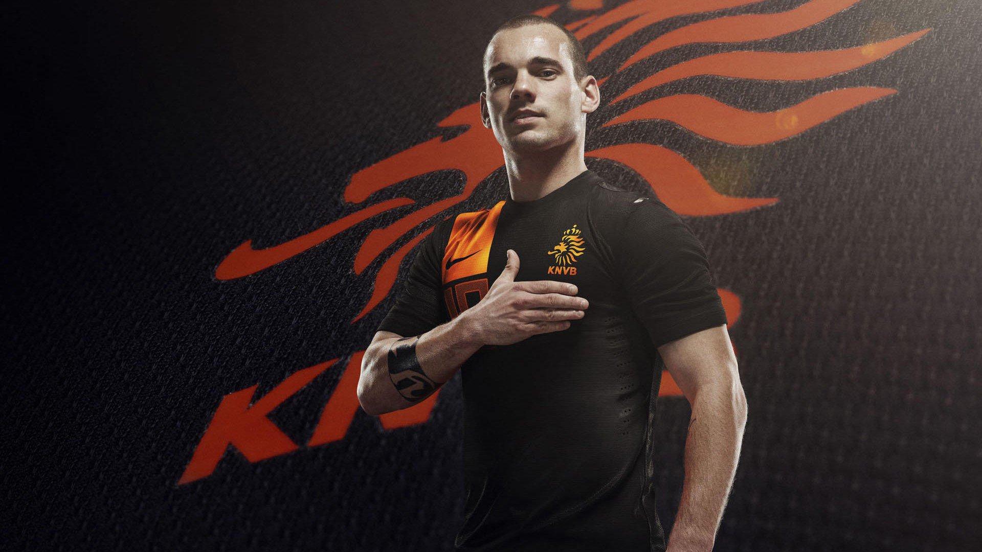 若昂-佩德罗分享更衣室洞察，托辛预言埃斯特旺将追随维尼修斯足迹，闪耀足坛